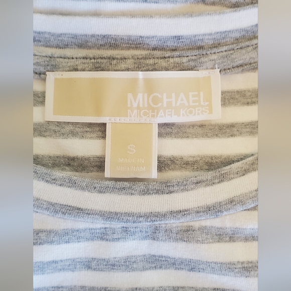 Michael Kors Gray & White Striped Cotton Flutter  Ruffle Sleeves Casual Dress - Picture 8 of 9